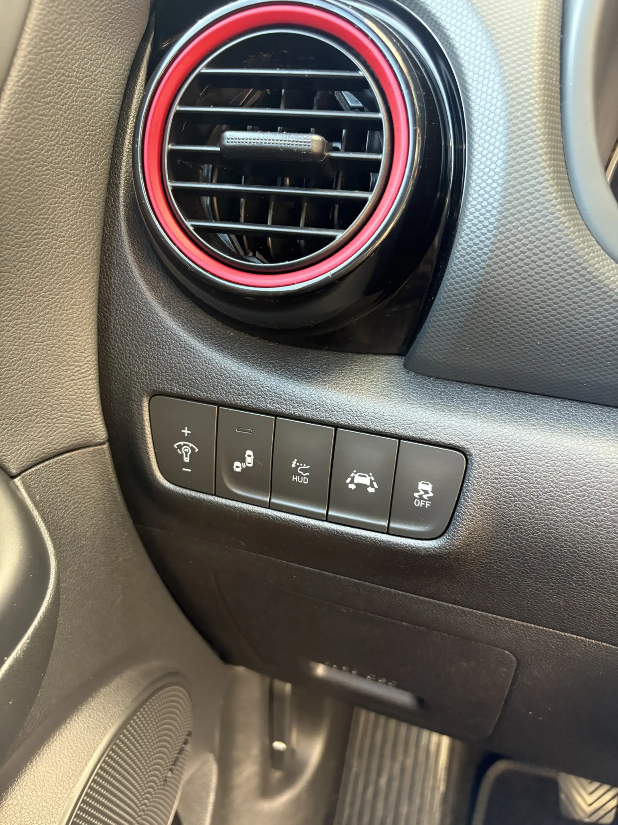 Hyundai KONA 1.0T Premium FULL OPTIONS/NL AUTO/CARPLAY/CAMERA — photo 26
