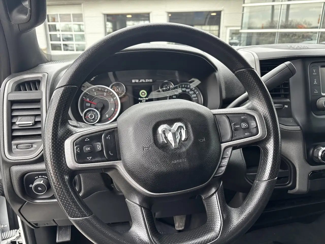RAM 2500 снимка RAM 2500