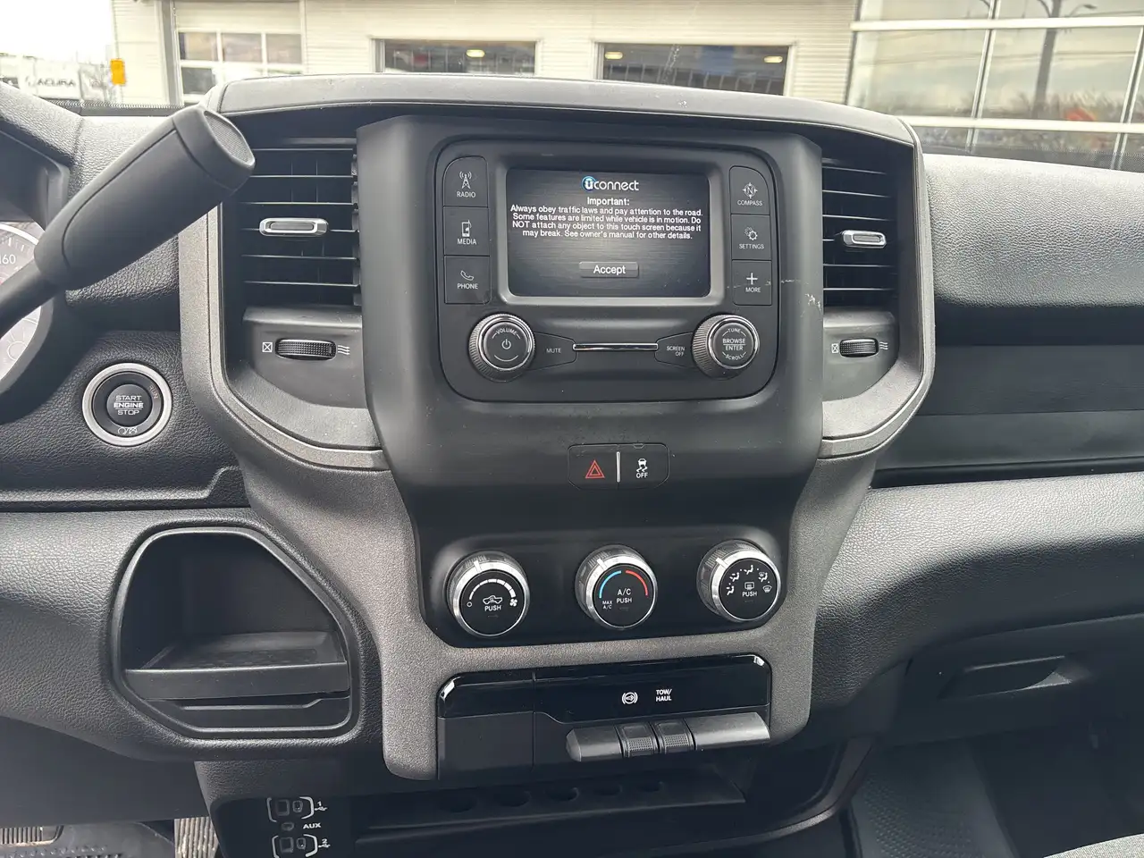 RAM 2500 снимка RAM 2500