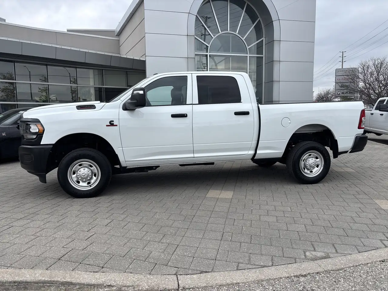 RAM 2500 снимка RAM 2500