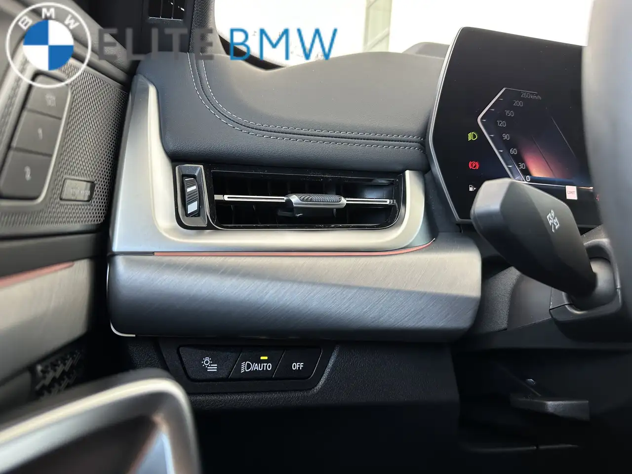 BMW X1 photo BMW X1