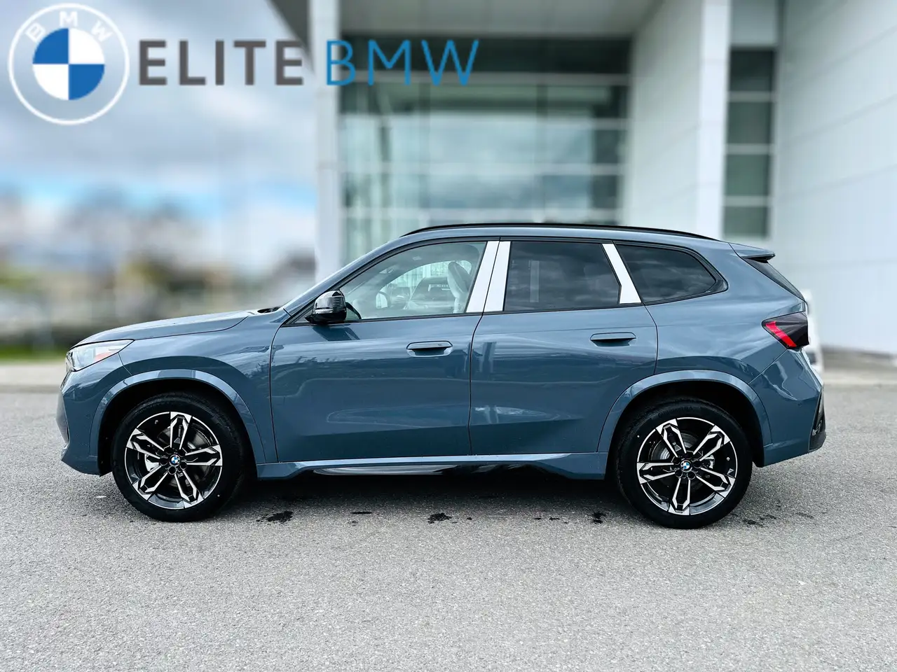 BMW X1 photo BMW X1