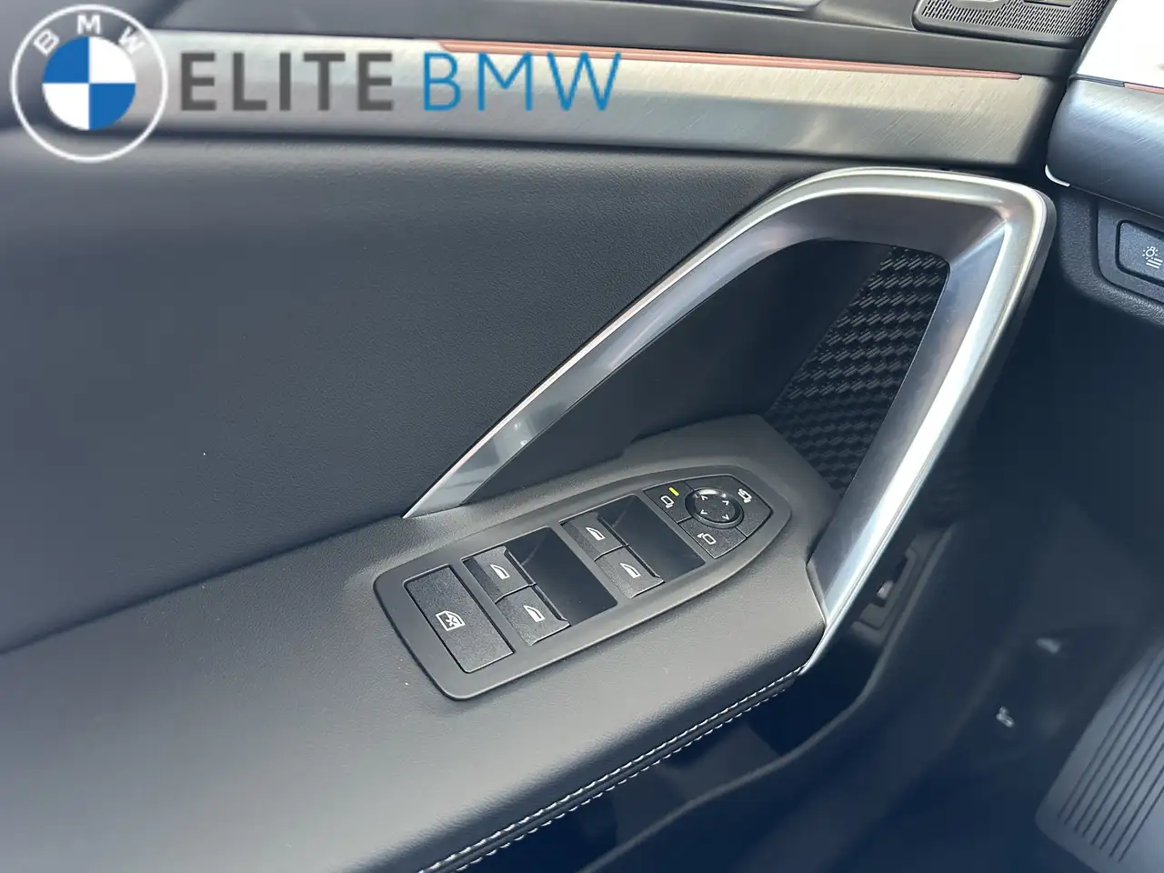 BMW X1 photo BMW X1