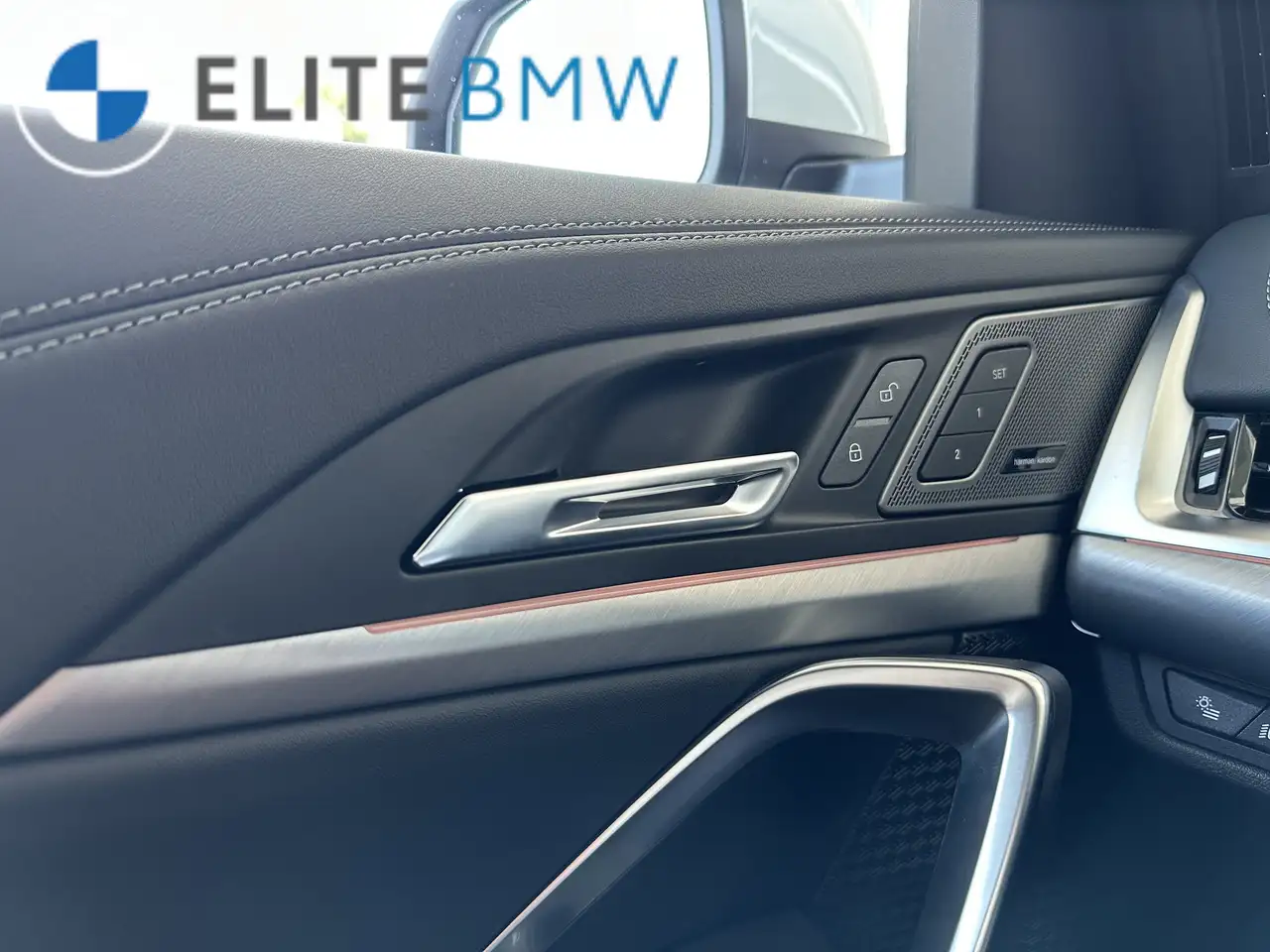 BMW X1 photo BMW X1