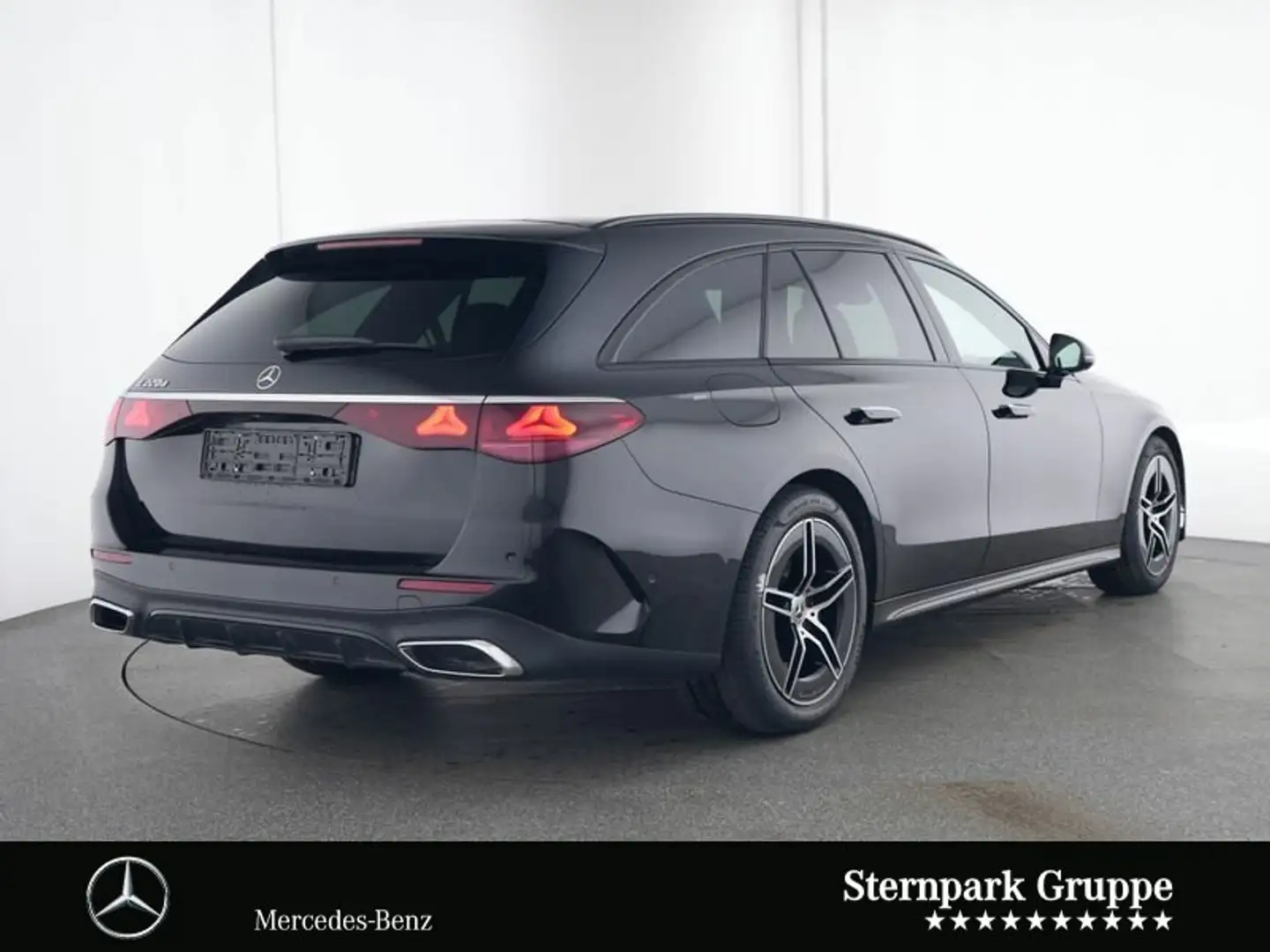 Mercedes-Benz E 220 E 220 d T AMG +Night+DISTRONIC+AHK+KeylessGo+LED Zwart - 2