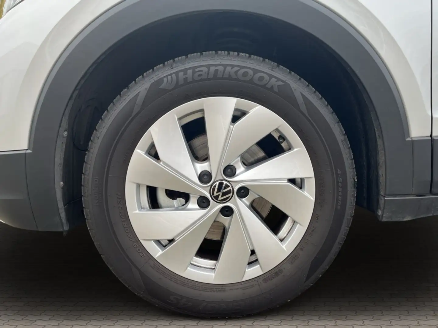 Volkswagen T-Cross 1.0 TSI Life Navi Digitales Cockpit LED Silber - 2