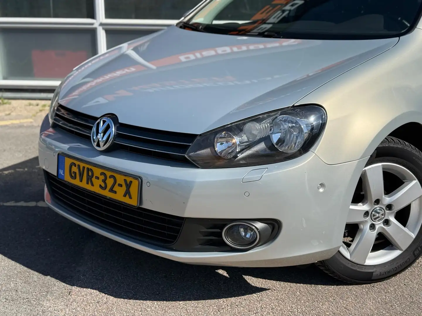 Volkswagen Golf 1.2 TSI Highline | Airco | Cruise | Stoelver. Grijs - 2
