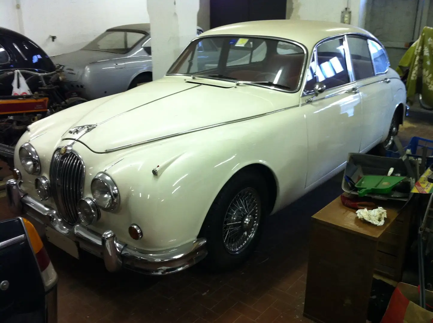 Jaguar MK II 3.8 Bílá - 1