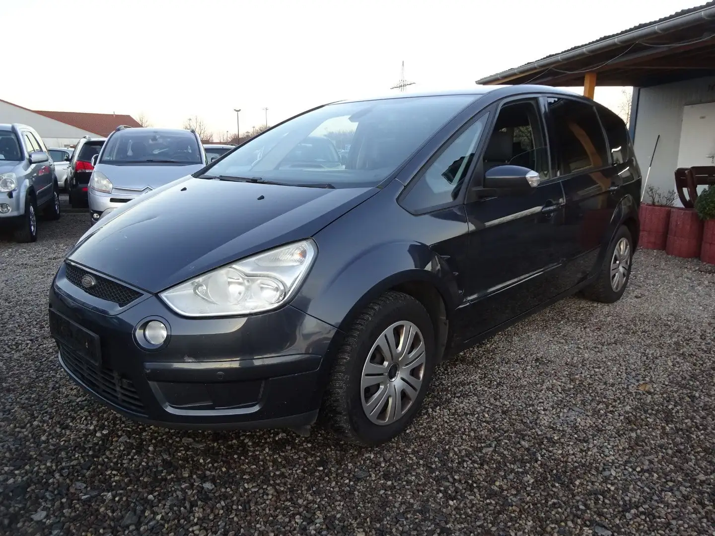 Ford S-Max 2.0 TDCI Trend Grau - 1