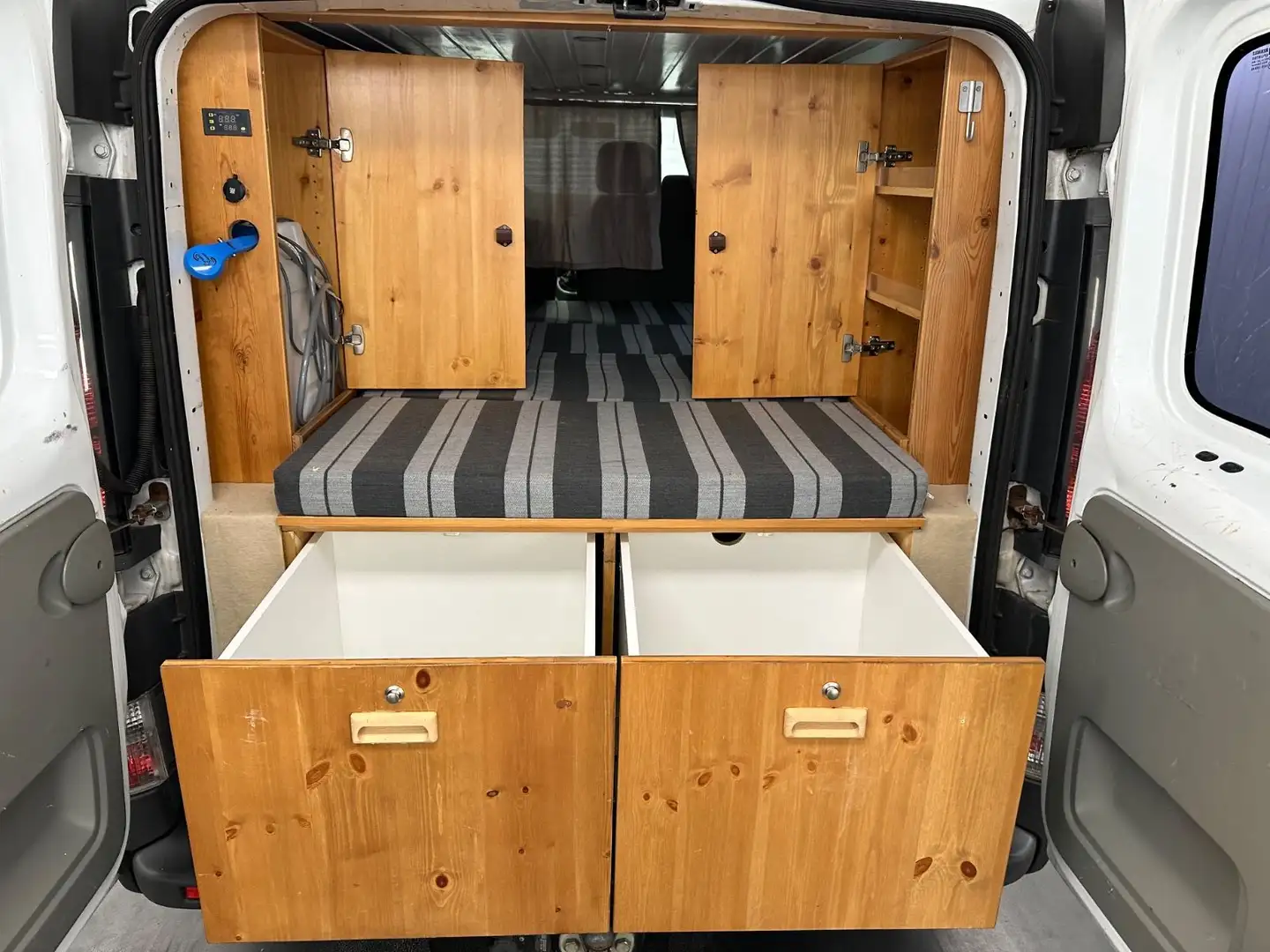 Opel Vivaro Kasten L1H1 2,9t Ausbau Wohnmobil AHK Blanc - 1