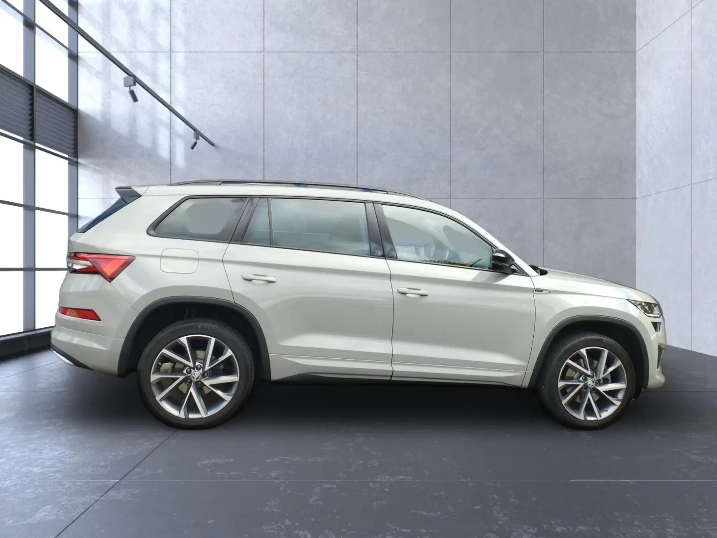 Skoda Kodiaq Sportline 4x4*Matrix*AHK*Pano*ACC*20 Zoll Grau - 2