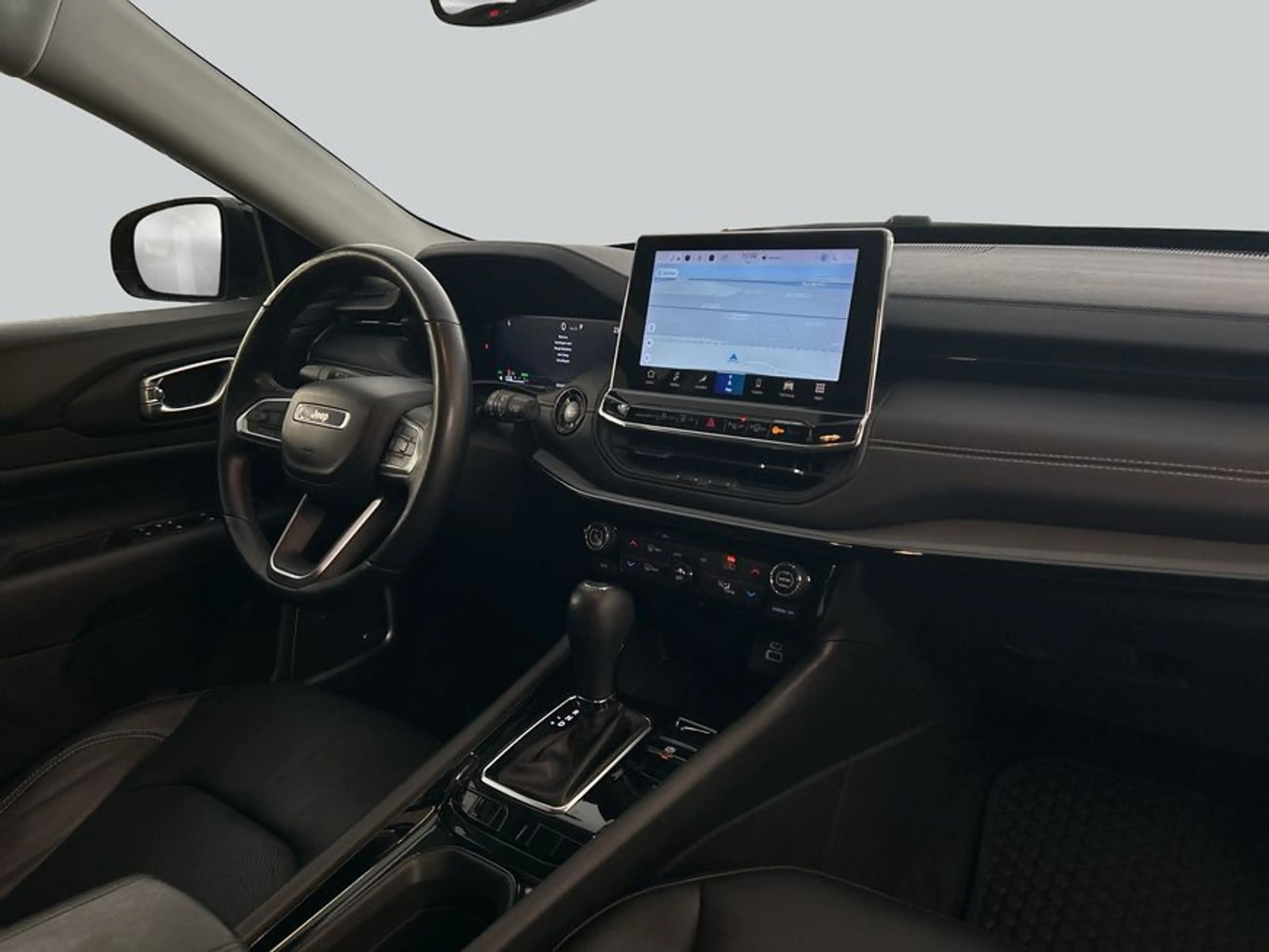 Jeep Compass 1.5 GSE T4 48V e-Hybrid — photo 15