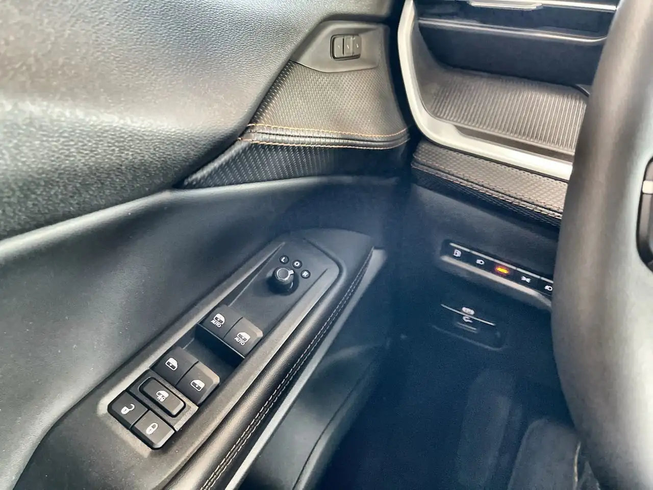 Jeep Cherokee снимка Jeep Cherokee