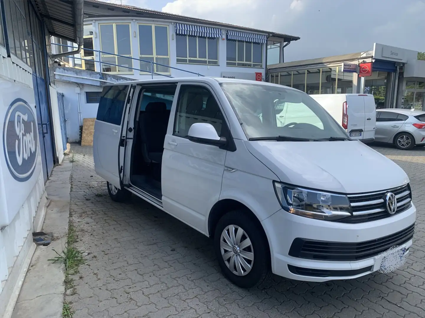 Volkswagen T6 Transporter transp.30 2.0 tdi 150cv kombi p.c. E6 Bianco - 2