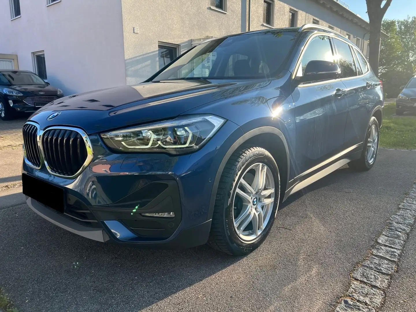 BMW X1 X1 xDrive25e Advantage Blau - 2