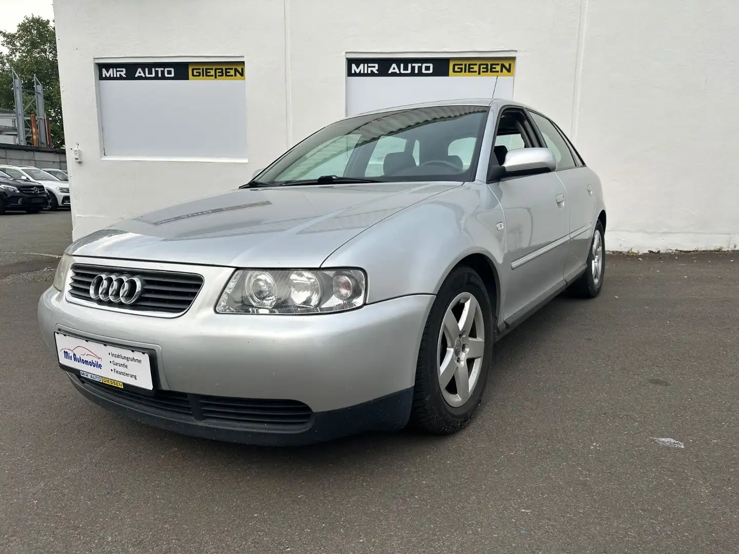 Audi A3 1.6 Ambiente KlimaAutomatik 5 Trg. Silber - 1