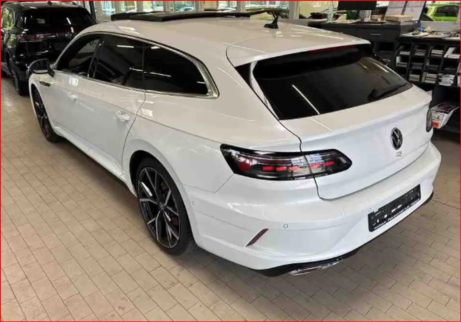 Volkswagen Arteon SB "R" VOLL Navi Leder Pano 360° AHK LM20 Weiß - 2