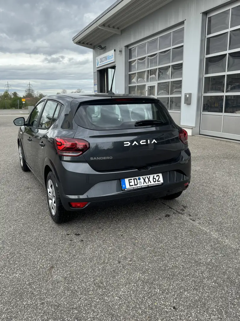 Dacia Sandero SCe 65 Essential - 2