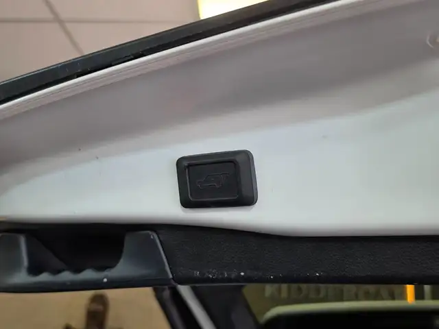 Toyota RAV4 view 30