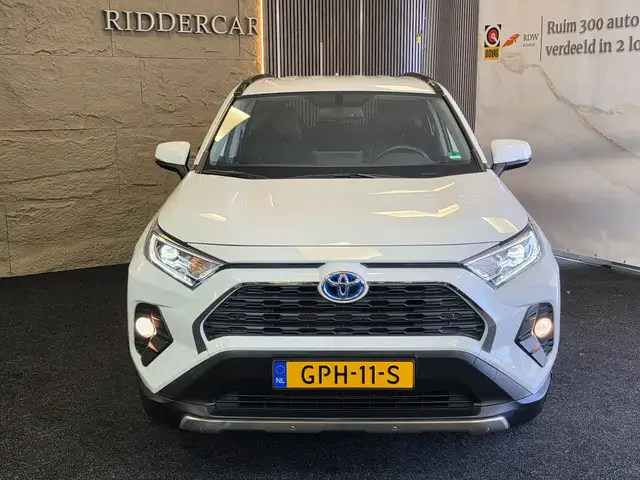 Toyota RAV4 view 7