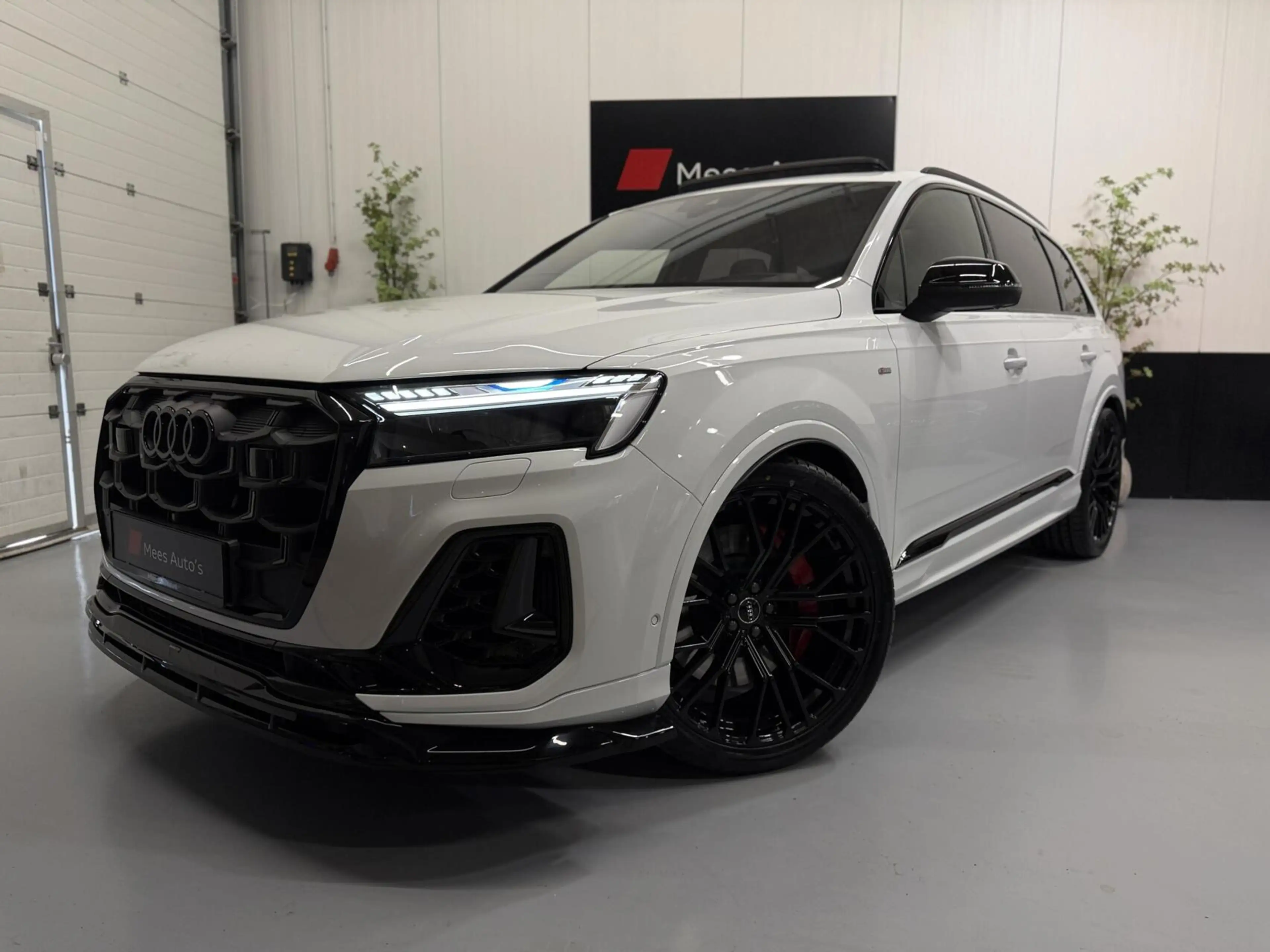 Audi Q7 60 TFSI e quattro Pro Line S Competition|Pano|B&O| — photo 4