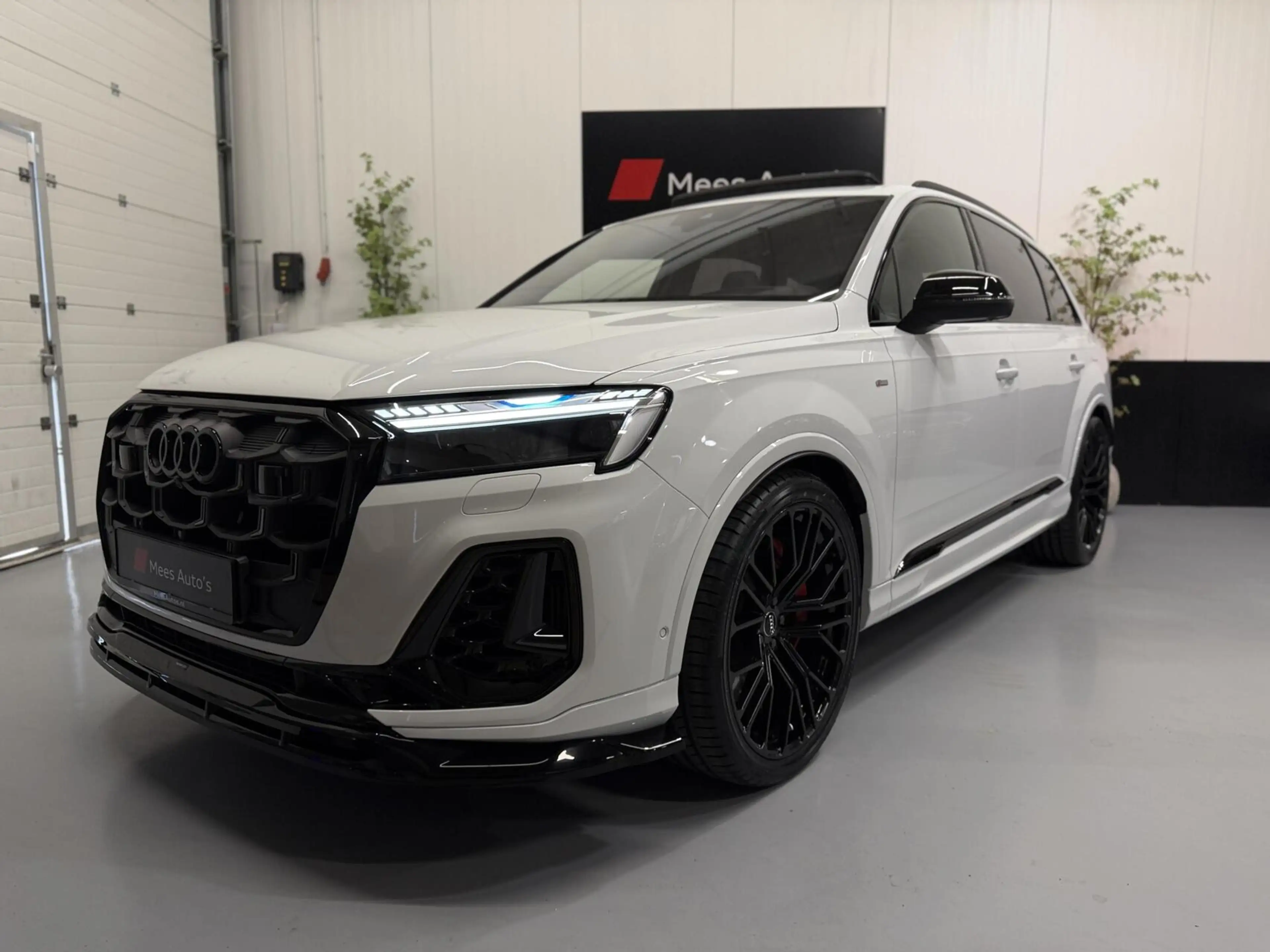 Audi Q7 60 TFSI e quattro Pro Line S Competition|Pano|B&O| — photo 9