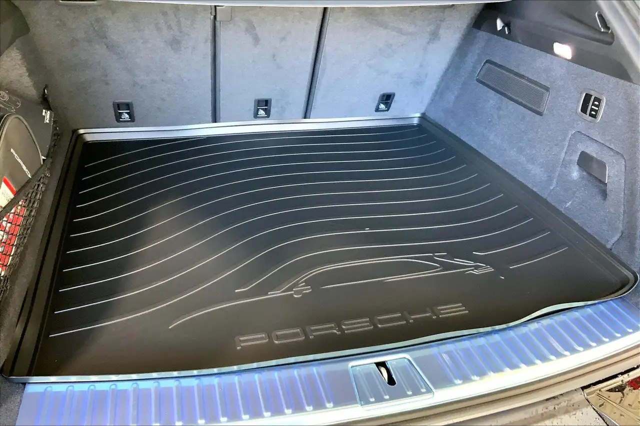 Porsche Cayenne снимка Porsche Cayenne