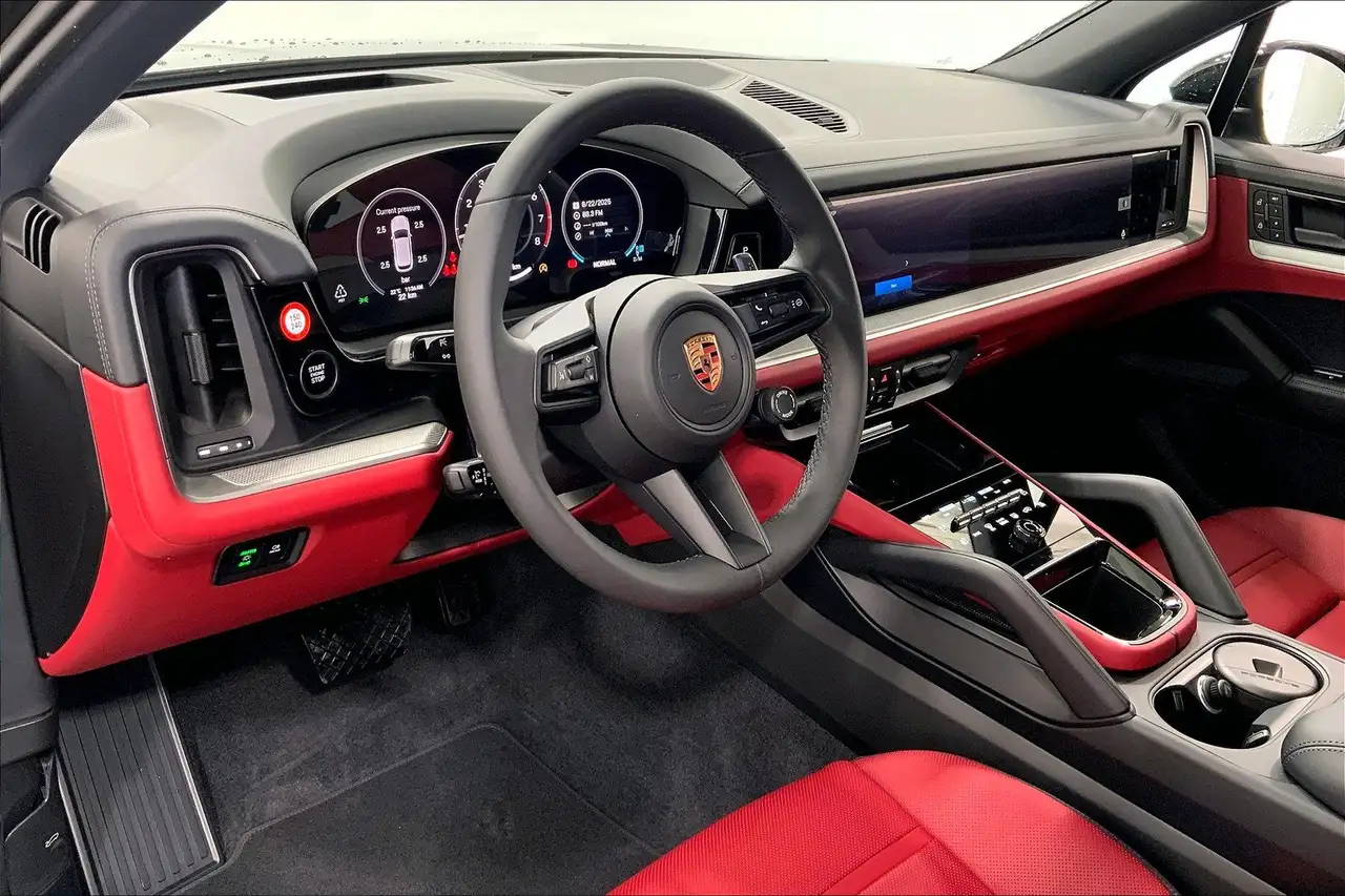 Porsche Cayenne снимка Porsche Cayenne