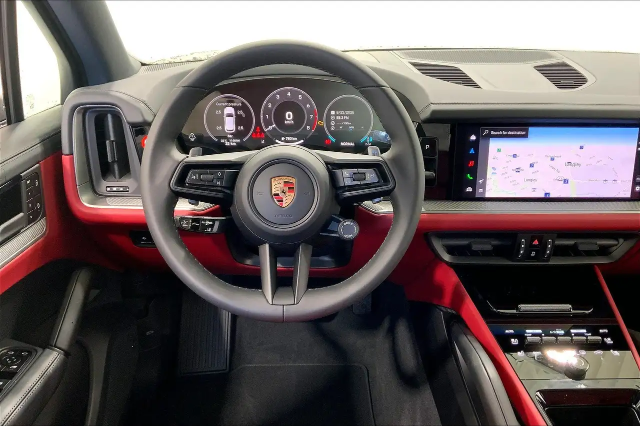 Porsche Cayenne снимка Porsche Cayenne