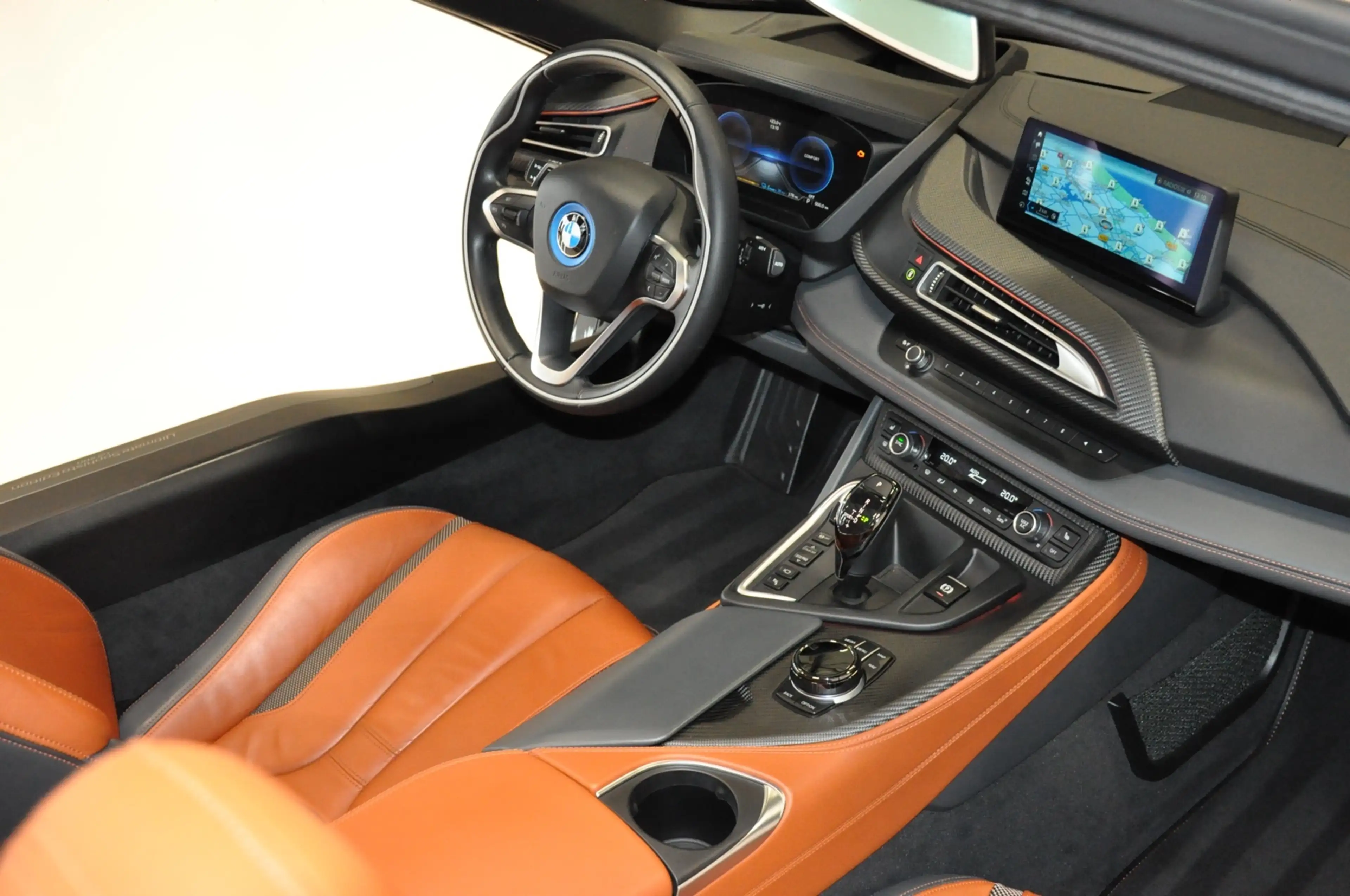 BMW i8 i8 Roadster Ultimate Sophisto Edition — photo 15