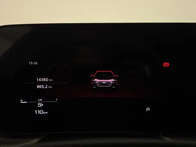 Audi Q5 view 15
