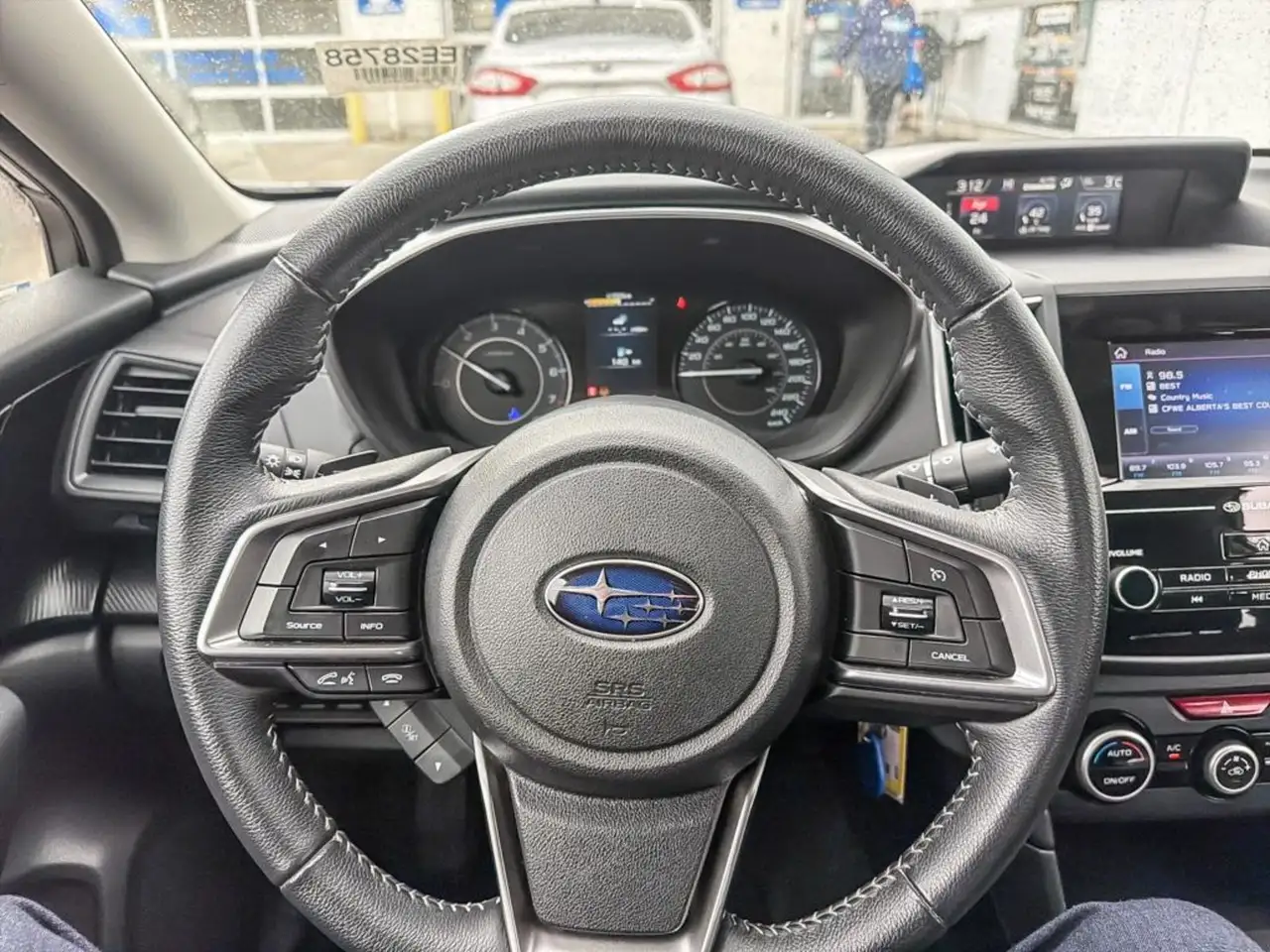 Subaru Impreza снимка Subaru Impreza