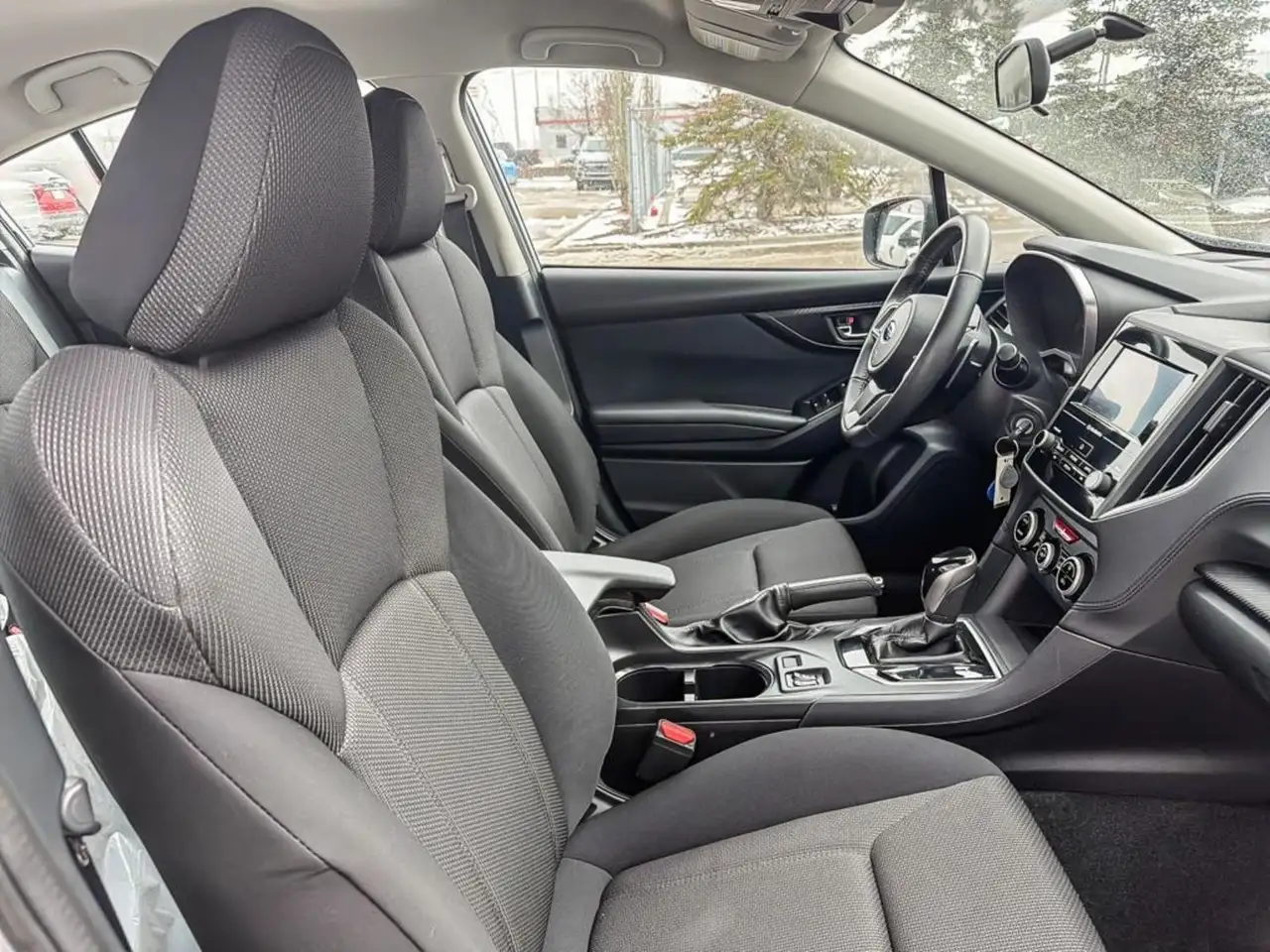 Subaru Impreza снимка Subaru Impreza