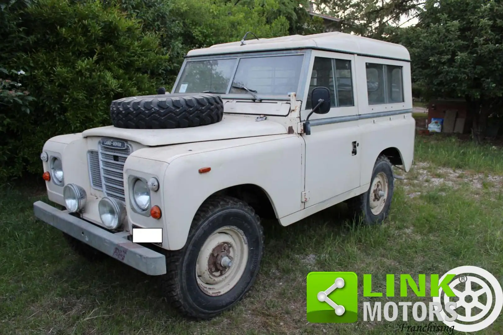 Land Rover Series versione 88 anno 1984 44 kw da restaurare bež - 1