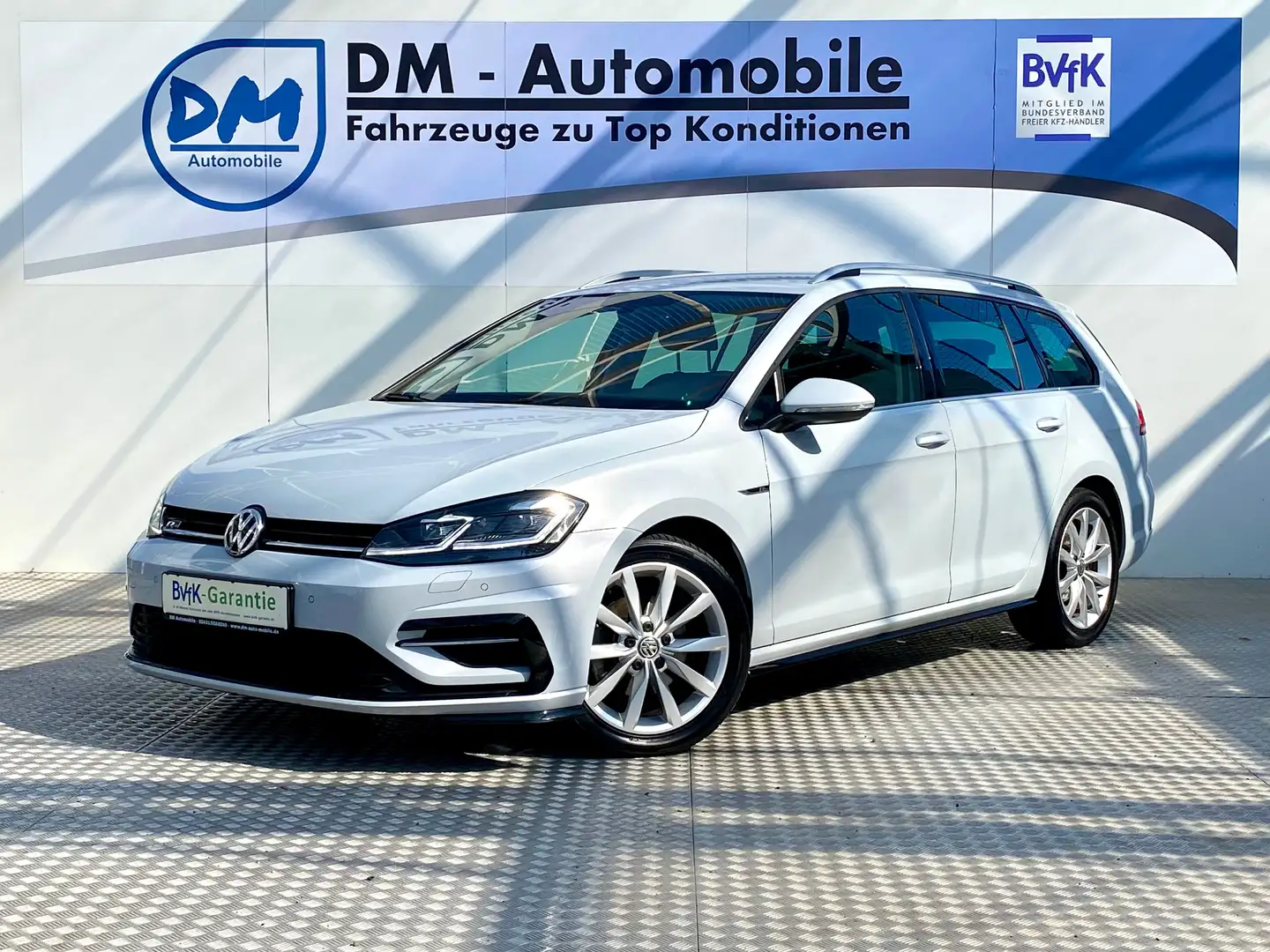 Volkswagen Golf Variant 1.5 TSI DSG Highline R-Line LED AI KAMERA CARPLAY Bianco - 1