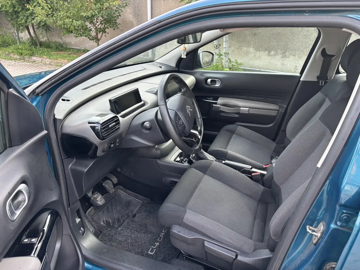 Citroen C4 Cactus blue hdi - 2