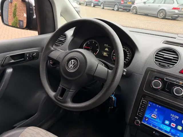 Volkswagen Caddy view 22