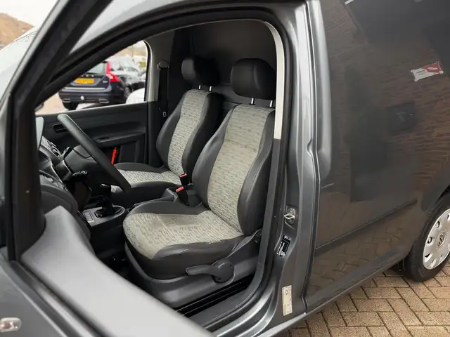 Volkswagen Caddy view 18