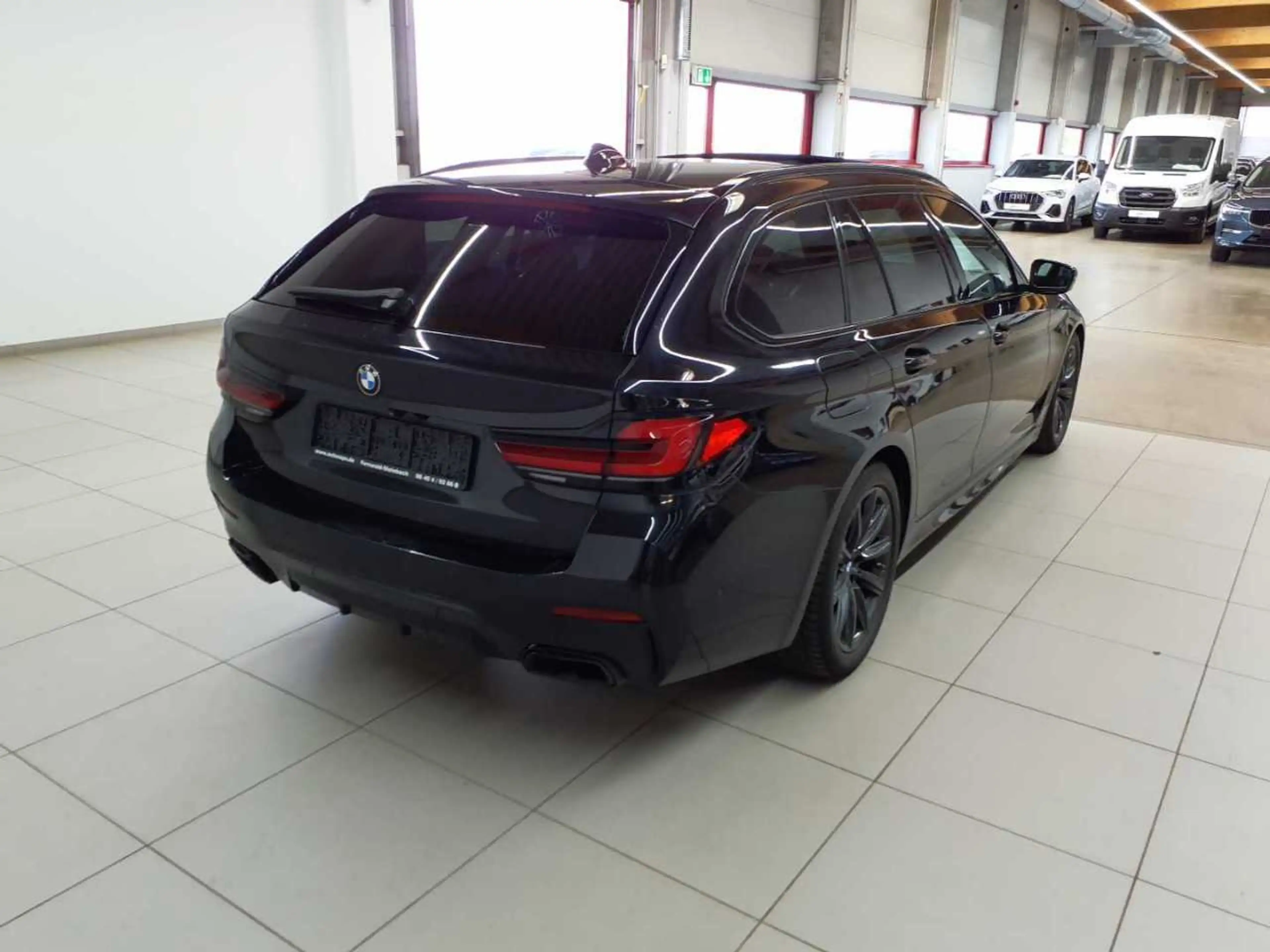BMW 540 540d xDrive Touring Aut. M Sport  HuD AHK — photo 4