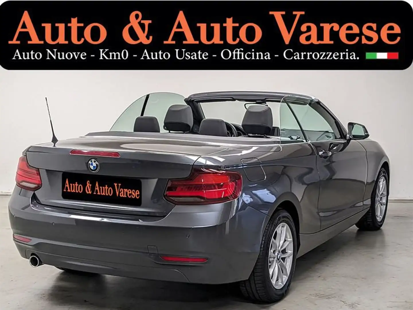 BMW 218 i Cabrio Sport Šedá - 2