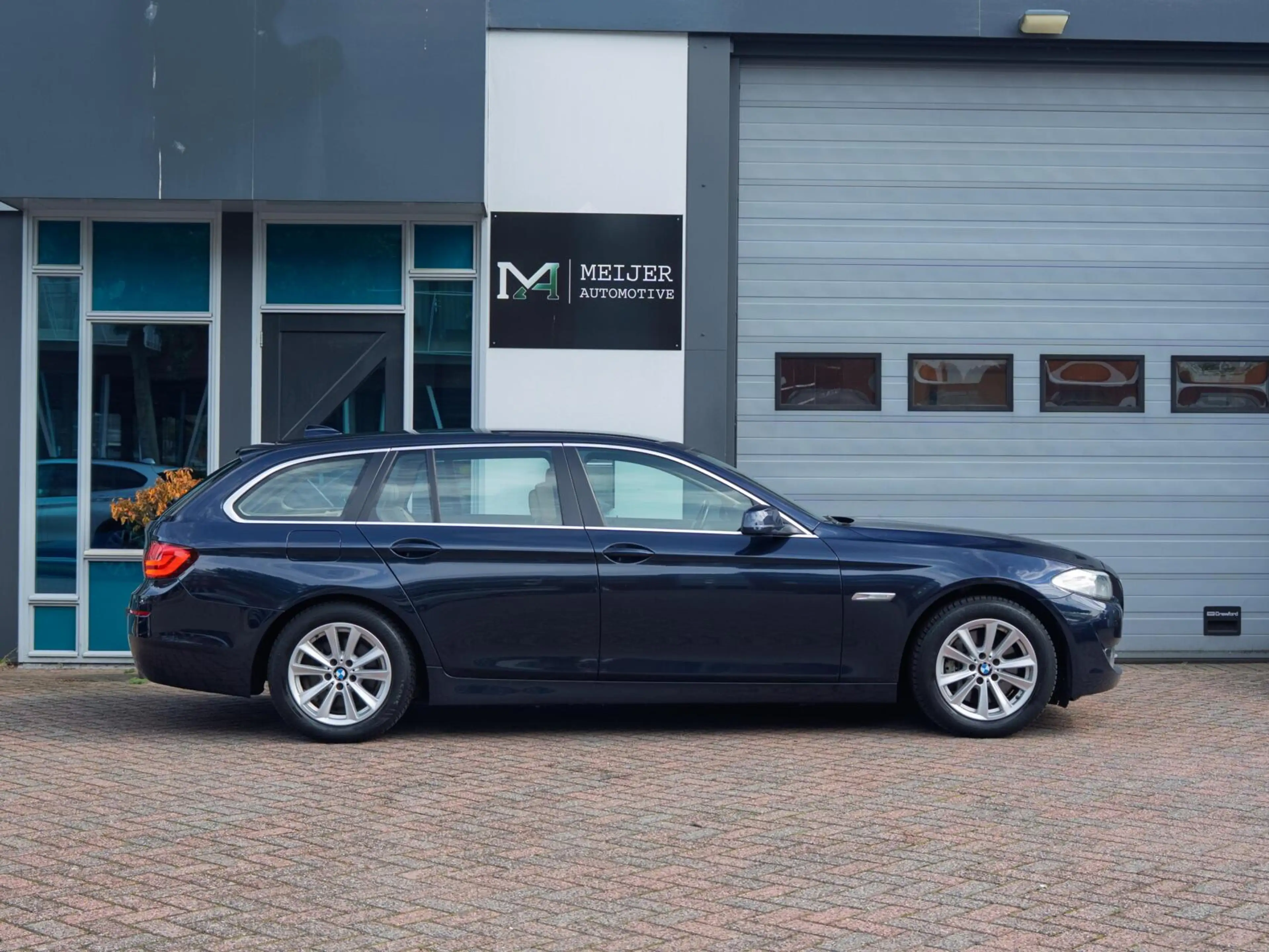 BMW 528 5-serie Touring 528i High Executive — photo 5