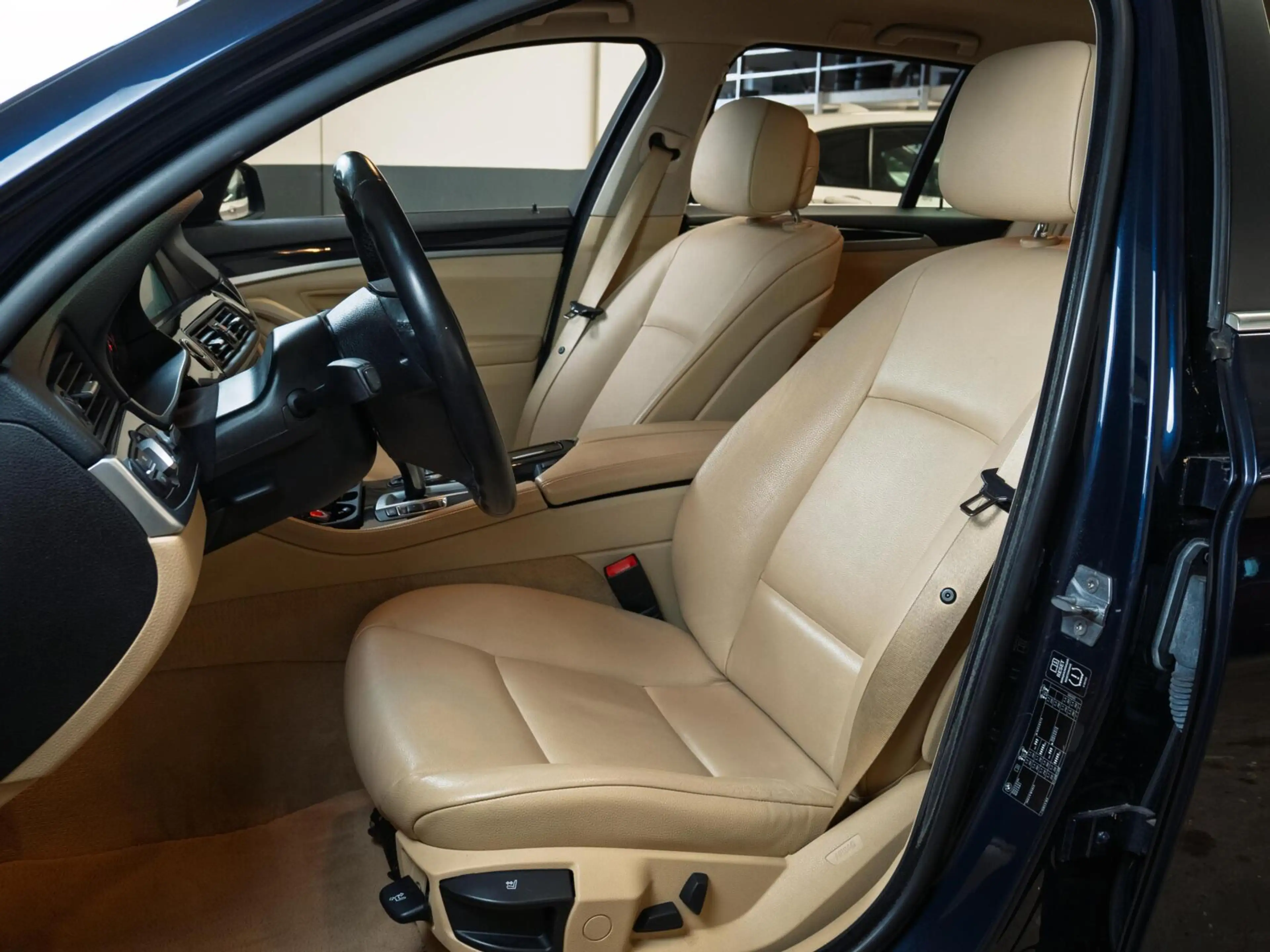 BMW 528 5-serie Touring 528i High Executive — photo 12