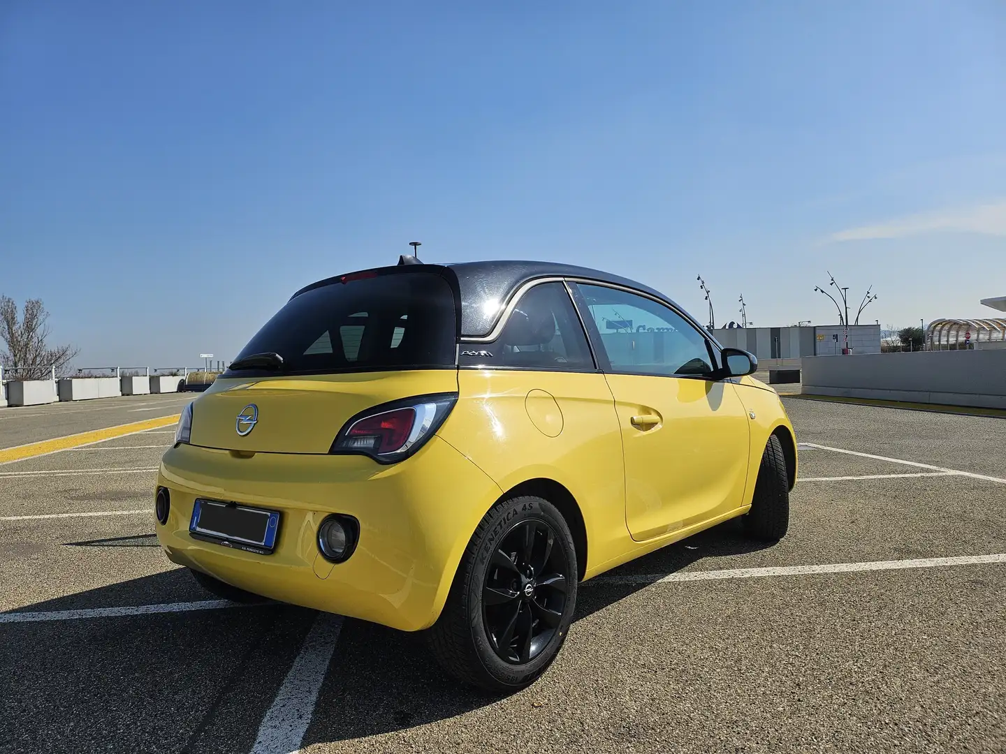 Opel Adam 1.2 70cv E6 Giallo - 2