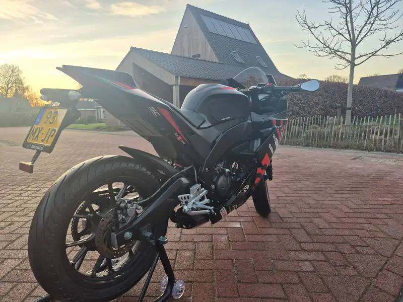 Aprilia RS 125 - foto 6