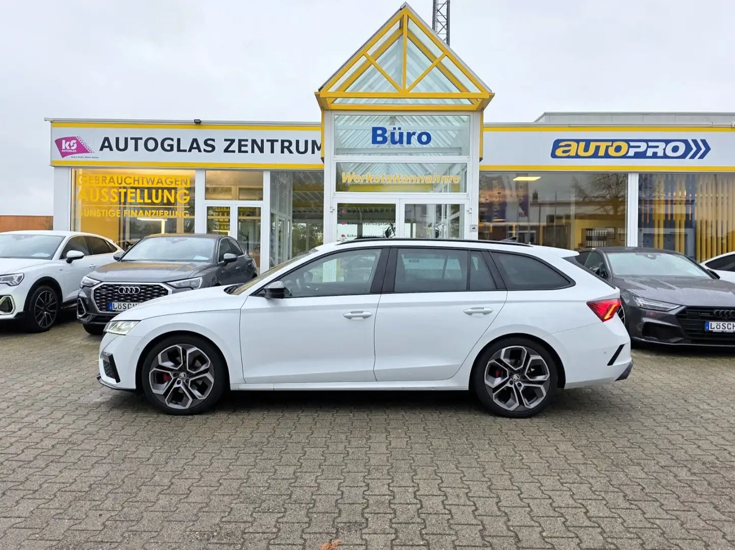 Skoda Octavia Combi RS Plus 4x4 Panorama Standheizung Blanc - 1