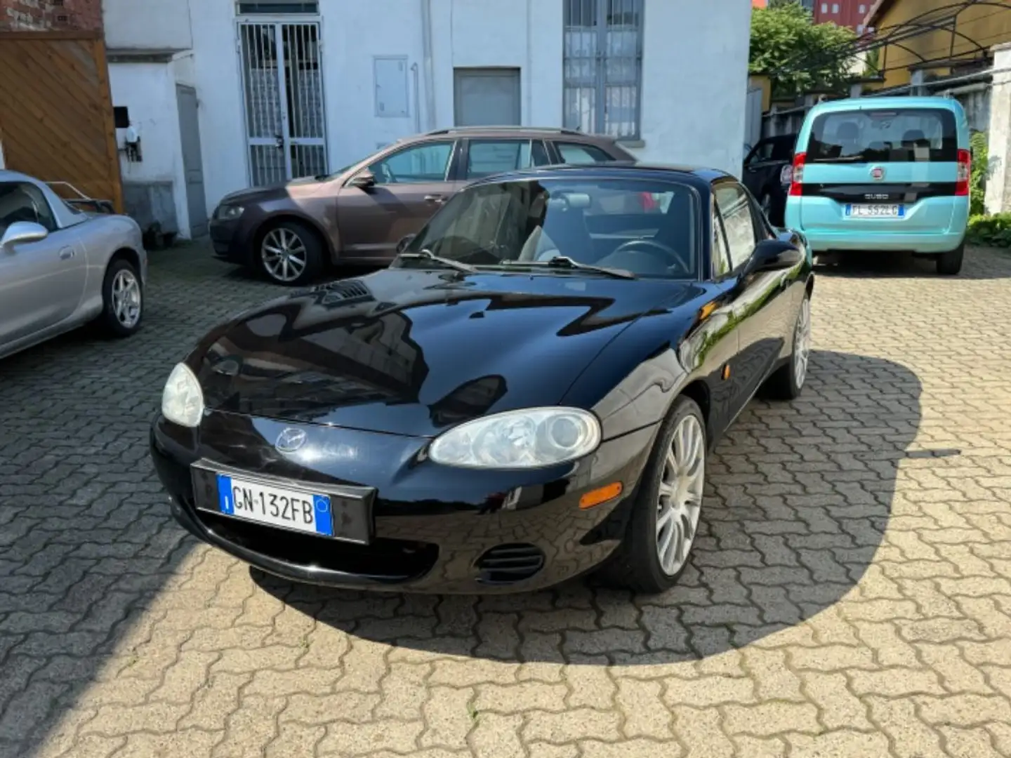 Mazda MX-5 1.6i 16V cat Naked Noir - 1