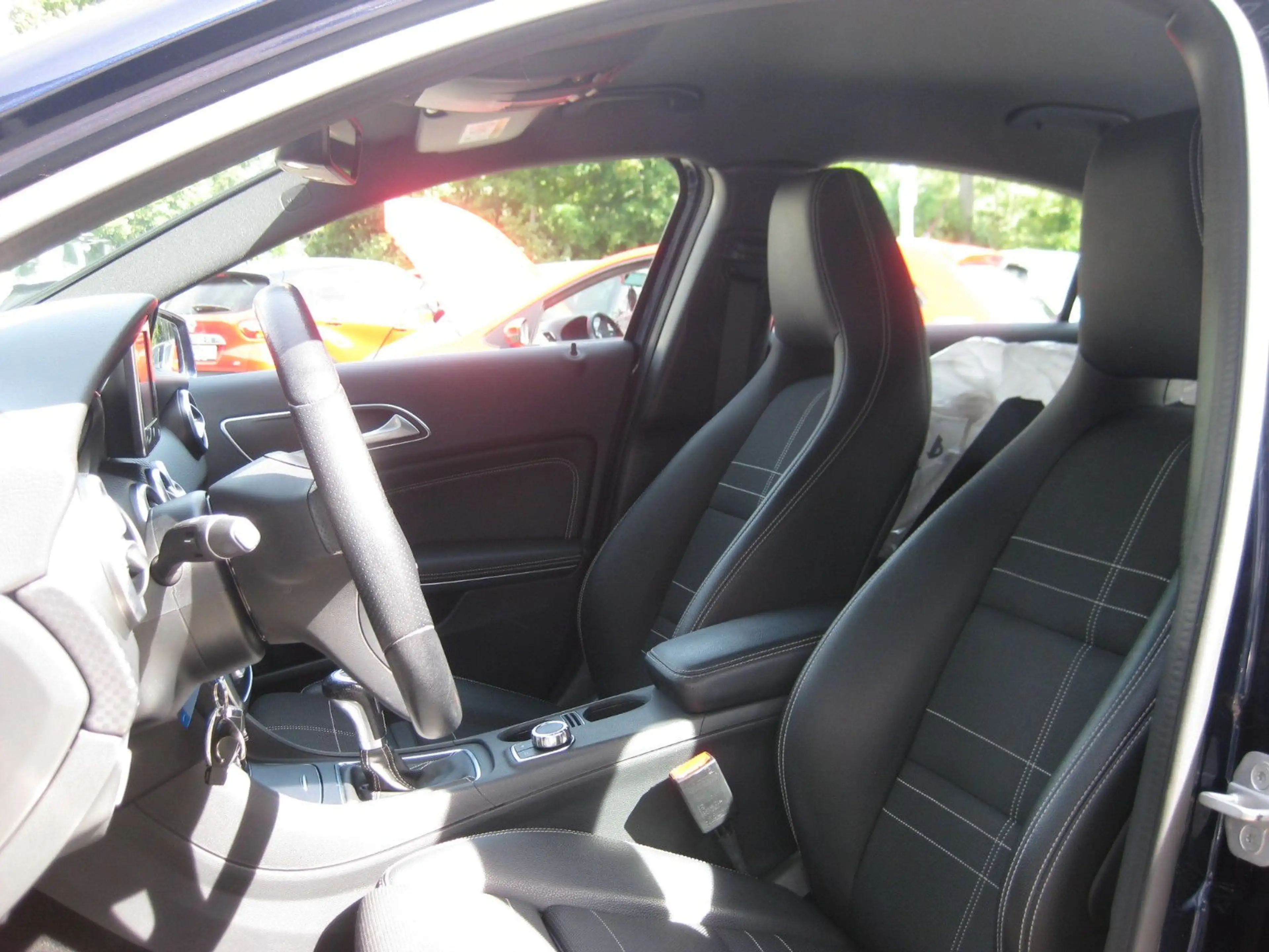 Mercedes-Benz A 200 Urban Line "TOP GEPFLEGT" — photo 11