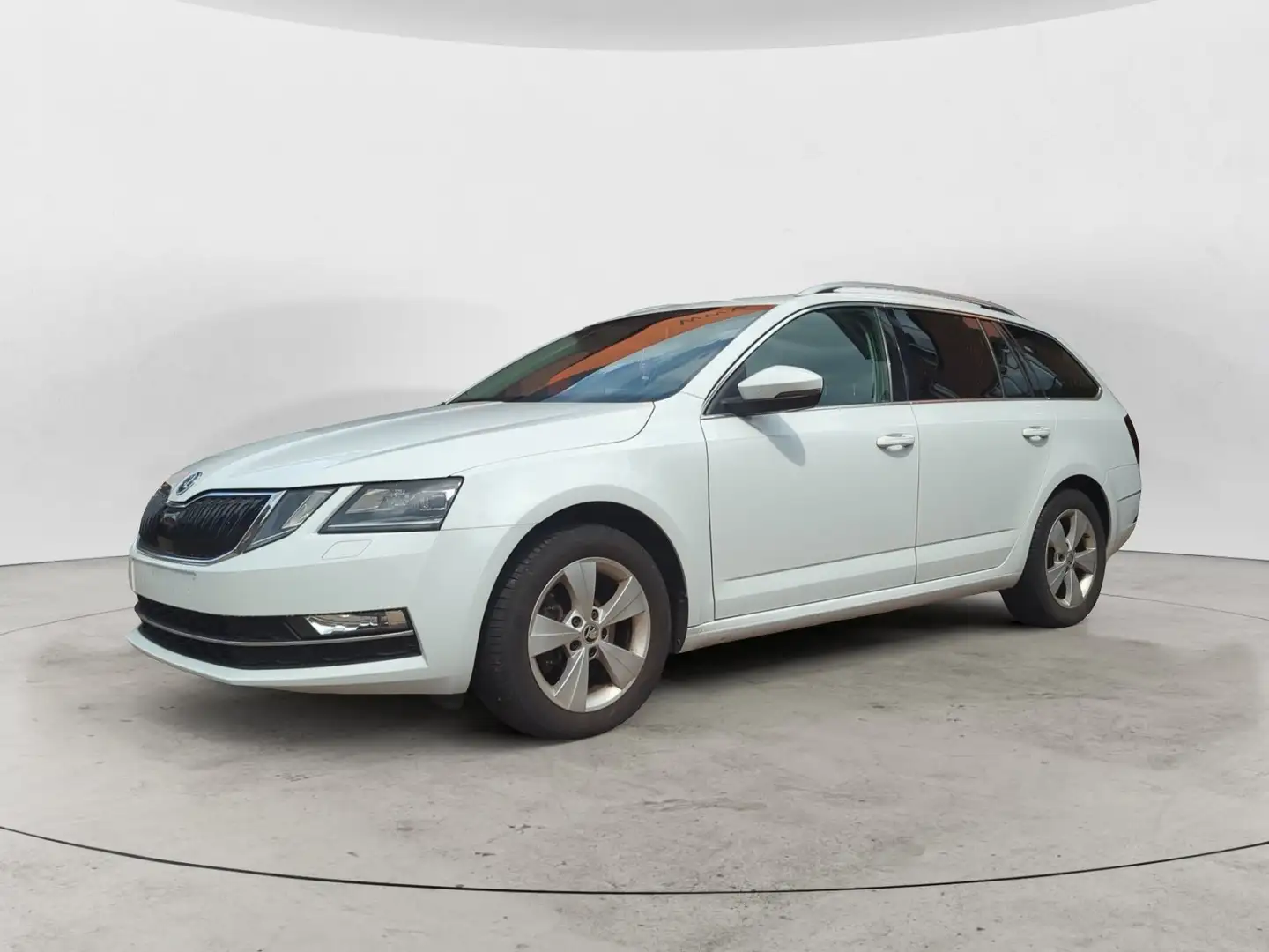 Skoda Octavia SW 2.0 CR TDi DSG Garantie 12 à 48 mois Blanc - 2