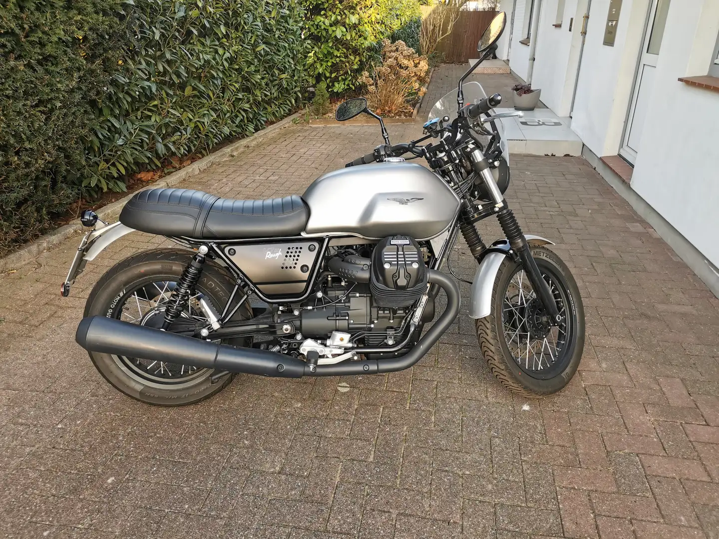 Moto Guzzi V 7 V7 III Rough Argintiu - 1