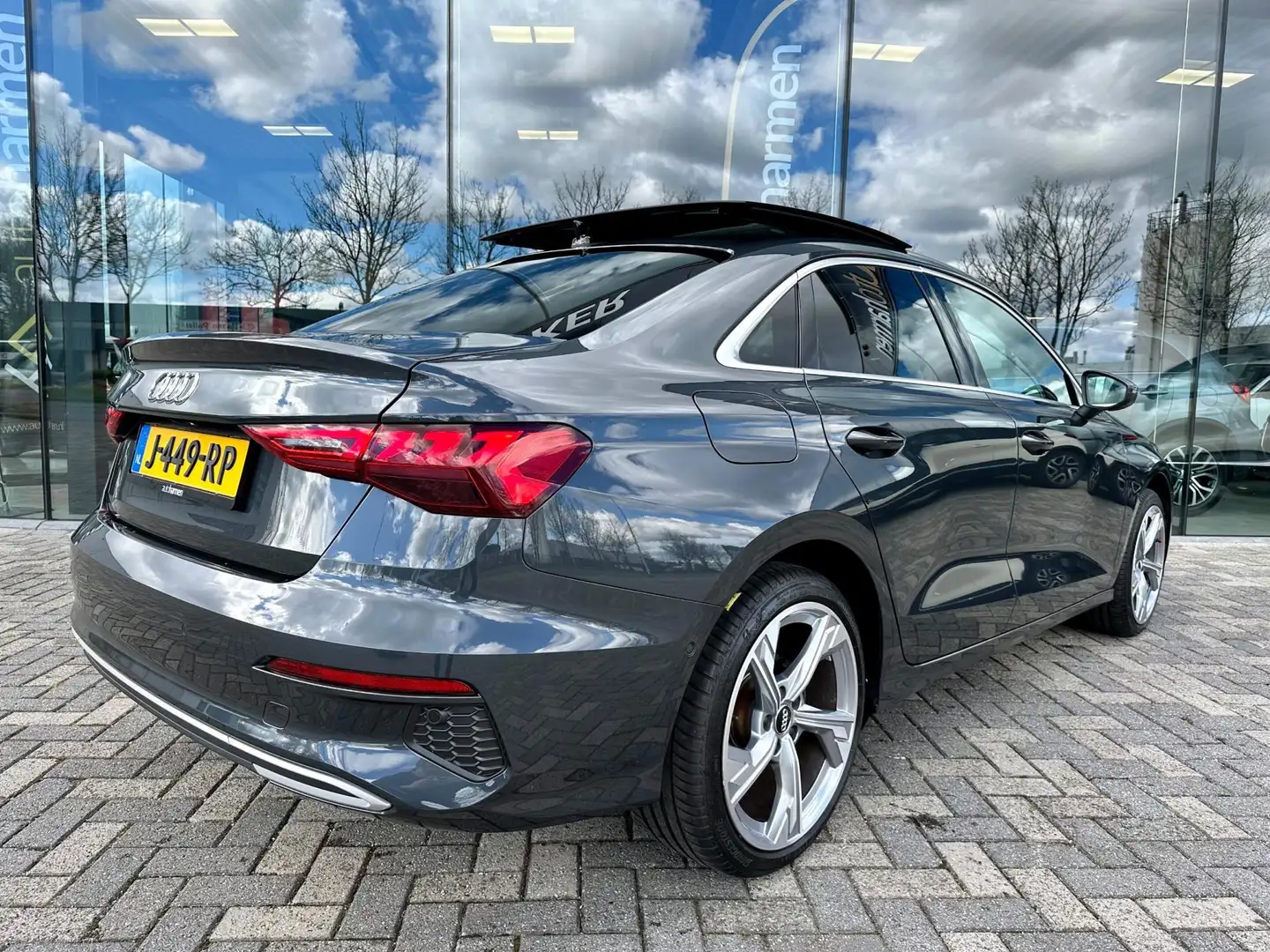 Audi A3 Limousine 35 TFSI S edition S-Line, NAP, Pano, Car Grau - 2